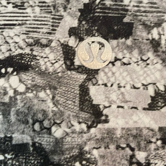 Lululemon Wunder Under High-Rise 7/8 Tight *Full-On Luxtreme 25" - Picture 13 of 15